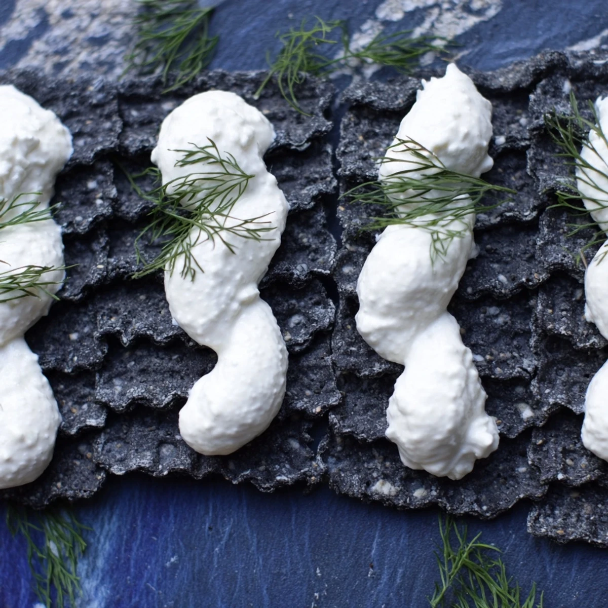 Delicious "Stormy Sea" appetizer, a perfect vegetarian snack with creamy, tangy flavors.