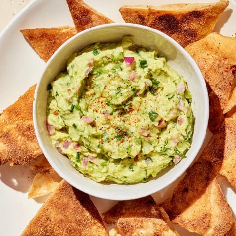 Pita Chips Guacamole Bowl